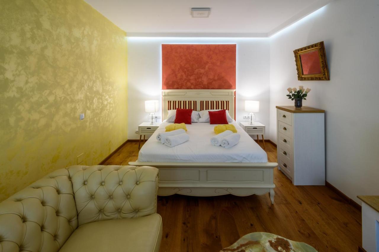 Ultracentral Luxury Apartment Cluj-Napoca Extérieur photo